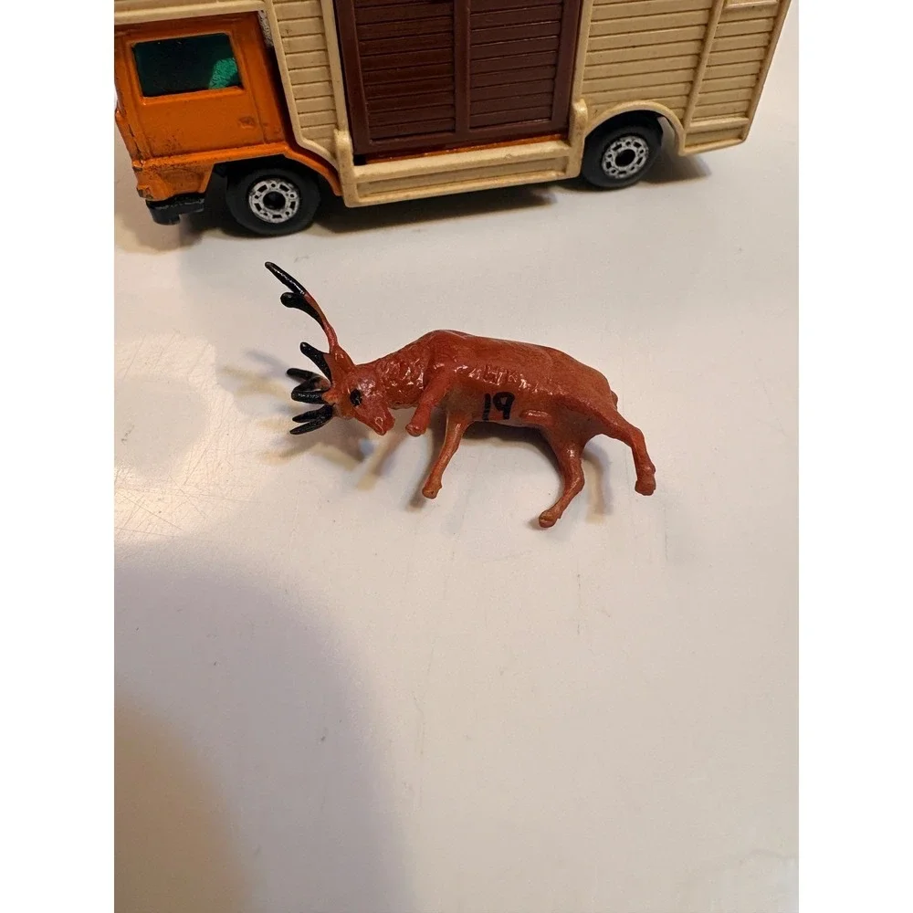 Vintage Matchbox Horse Trailer Truck and Two Deer‎ Toy Lot